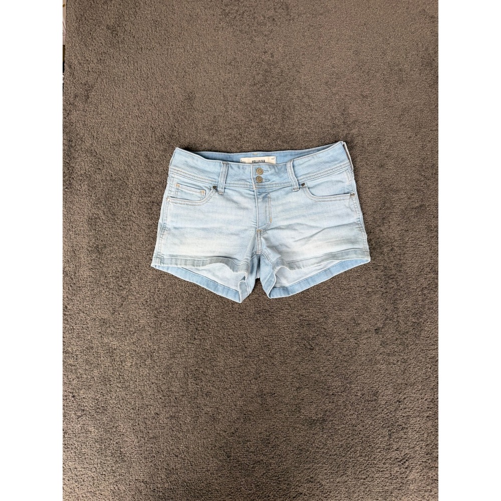 Hollister Low-Rise Shortie Short Light Wash Denim Size 4 W27 Double Button